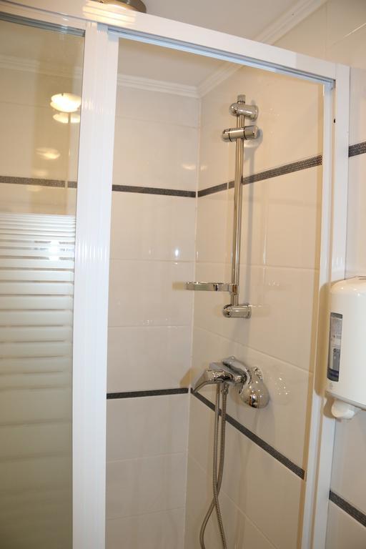 Aradi Vendeghaz Hotel Mişcolţ Cameră foto